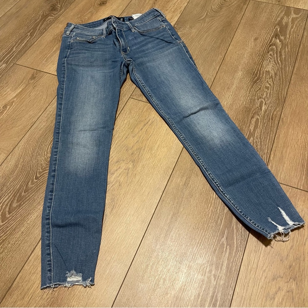 Hollister Low Rise Crop Super Skinny